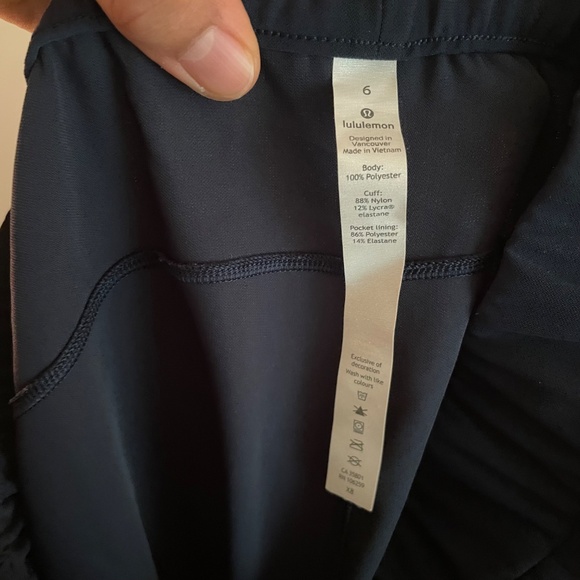 Lululemon On The Fly Jogger In True Navy Blue - Picture 8 of 9